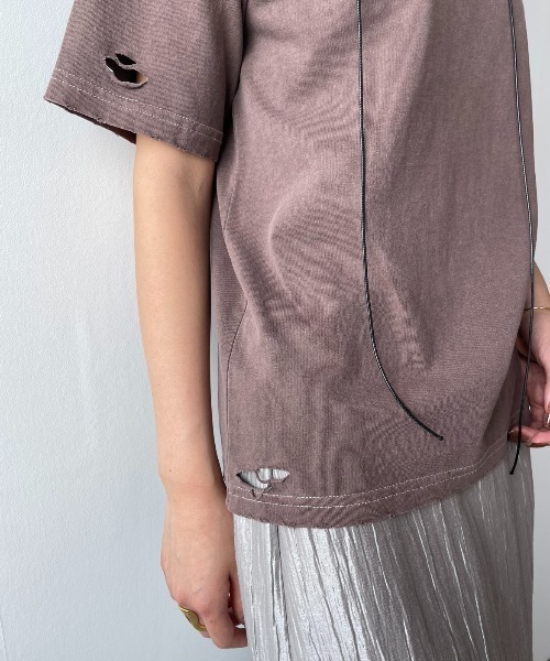 AIC.（エーアイシー）の「ピグメント加工カットアウトダメージTシャツ（Tシャツ/カットソー・レディース・チャコールグレー/オフホワイト/ネイビー/ブラウン・FREE）」の11枚目の写真