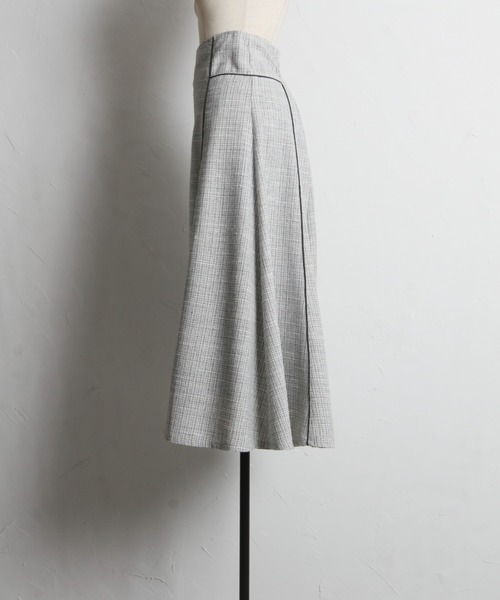 tocco closet(トッコ クローゼット)の「ツイードパイピングハイウエストスカート(スカート・レディース・ブラック/ライトグレー・M)」の13枚目の写真
