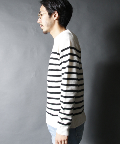 AMERICAN RAG CIE(アメリカンラグシー)の「AMERICAN RAG CIE ウールパネルボーダーニット / 109-AMG-M152-KN617(ニット/セーター・メンズ・ホワイト系その他/ブラック系その他・1/2)」の4枚目の写真