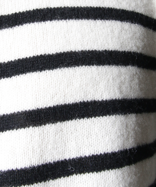 AMERICAN RAG CIE(アメリカンラグシー)の「AMERICAN RAG CIE ウールパネルボーダーニット / 109-AMG-M152-KN617(ニット/セーター・メンズ・ホワイト系その他/ブラック系その他・1/2)」の13枚目の写真