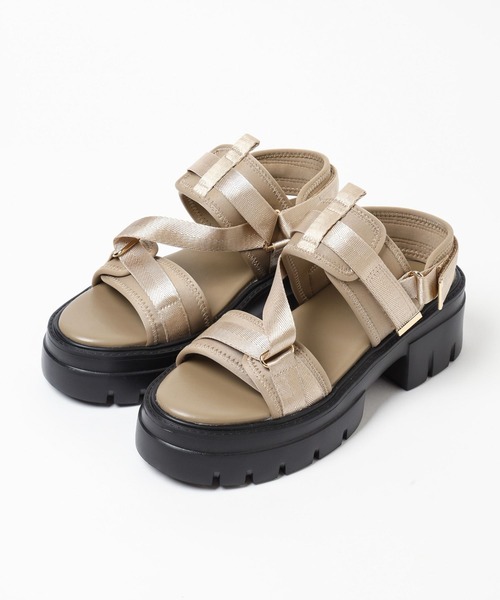 BAYFLOW（ベイフロー）の「[キレイめスポサン]厚底テープスポーツサンダル（サンダル・レディース・ベージュ/ブラック・MEDIUM/LARGE）」の6枚目の写真