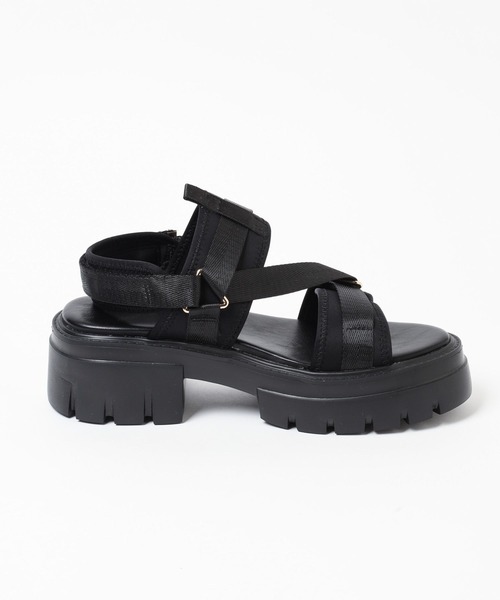 BAYFLOW（ベイフロー）の「[キレイめスポサン]厚底テープスポーツサンダル（サンダル・レディース・ベージュ/ブラック・MEDIUM/LARGE）」の9枚目の写真