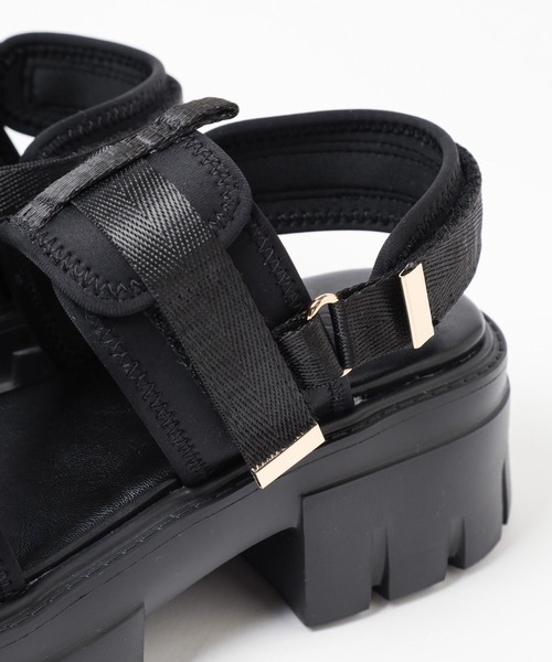 BAYFLOW（ベイフロー）の「[キレイめスポサン]厚底テープスポーツサンダル（サンダル・レディース・ベージュ/ブラック・MEDIUM/LARGE）」の18枚目の写真