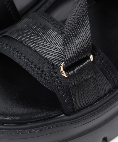 BAYFLOW（ベイフロー）の「[キレイめスポサン]厚底テープスポーツサンダル（サンダル・レディース・ベージュ/ブラック・MEDIUM/LARGE）」の22枚目の写真