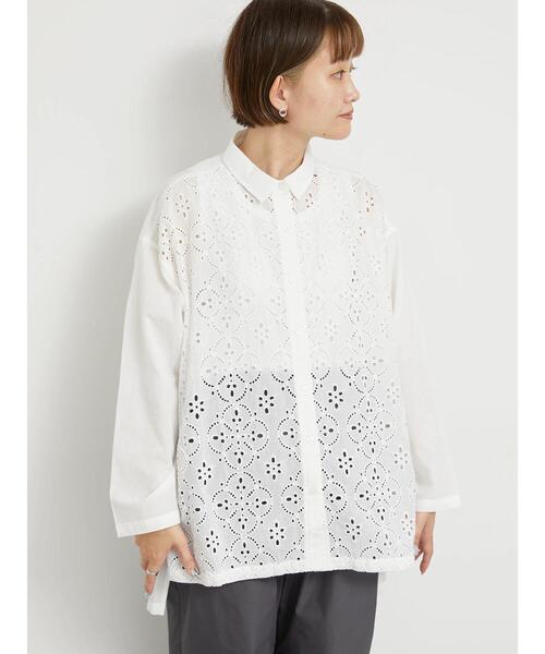 sm2rhythm（サマンサモスモスリズム）の「カットワーク刺繍シアーチュニック（シャツ/ブラウス・レディース・ブルー/オフホワイト/ブラック・F）」の5枚目の写真