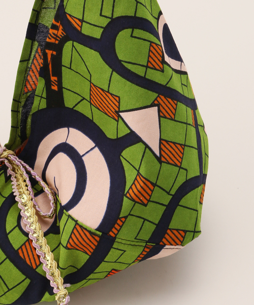 B.C STOCK（ベーセーストック）の「AFRICAN SQUARE/アフリカンスクエア 別注 パーニュギャザーハンドルBAG（ショルダーバッグ・レディース・ブラウン/ネイビー/ピンク・FREE）」の13枚目の写真