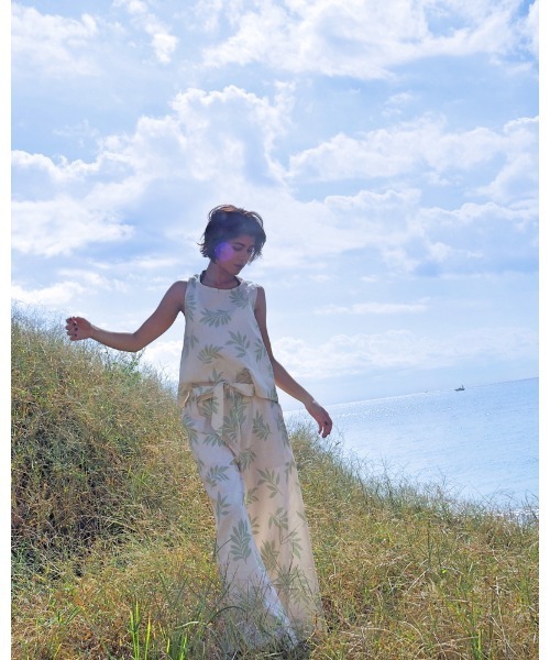 BILLABONG（ビラボン）の「BILLABONG レディース 【CHILLWEAR】 LINEN COTTON WOVEN TANK 【2024年夏モデル】/ビラボンリネンコットンタンク（タンクトップ・レディース・マルチ/アイボリー/ブラウン・MEDIUM/LARGE）」の8枚目の写真