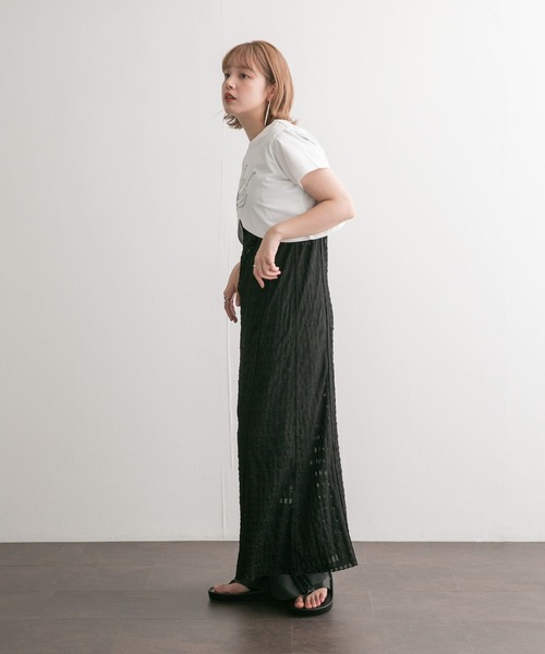 KBF（ケイビーエフ）の「フロントオープンロゴTEE（Tシャツ/カットソー・レディース・グレー/オフホワイト・ONE）」の4枚目の写真