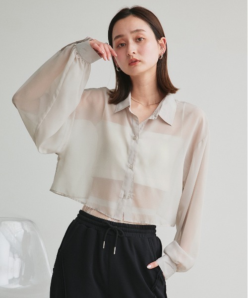 ad thie(アドティエ)の「シアーショート丈シャツ(シャツ/ブラウス・レディース・ライトグレー/ピンク/ブルー/ブラック/ライトブルー/ライトピンク/オフホワイト・FREE)」の3枚目の写真