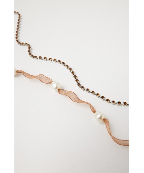 MOUSSY（マウジー）の「RIBBON LAYERED ネックレス（ネックレス・レディース・ブラウン/カーキ・FREE）」の4枚目の写真