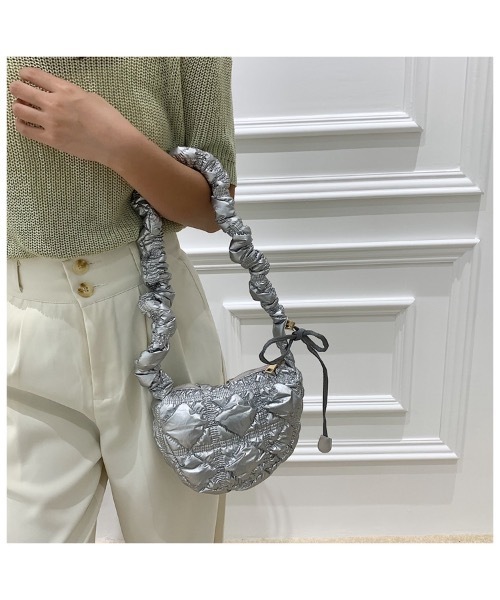 SALTMINT（ソルトミント）の「3wayメタリックポップコーンバッグ（ハンドバッグ・レディース・ブラック/パープル/シルバー・ONESIZE）」の3枚目の写真