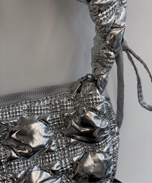 SALTMINT（ソルトミント）の「3wayメタリックポップコーンバッグ（ハンドバッグ・レディース・ブラック/パープル/シルバー・ONESIZE）」の6枚目の写真