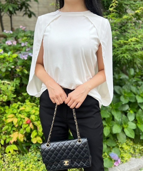 MODE ROBE(モードローブ)の「ケープマントノースリーブトップス(Tシャツ/カットソー・レディース・ホワイト/ブラック・FREE)」の8枚目の写真