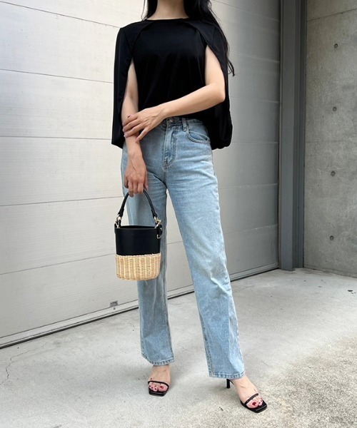 MODE ROBE(モードローブ)の「ケープマントノースリーブトップス(Tシャツ/カットソー・レディース・ホワイト/ブラック・FREE)」の5枚目の写真