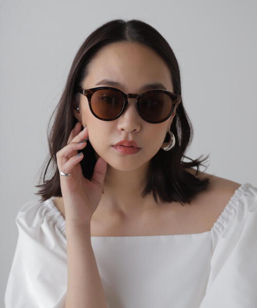 FREE'S MART（フリーズマート）の「◆オーセンティックサングラス（サングラス・レディース・ブラック/ブラウン・ﾌﾘ-）」の2枚目の写真