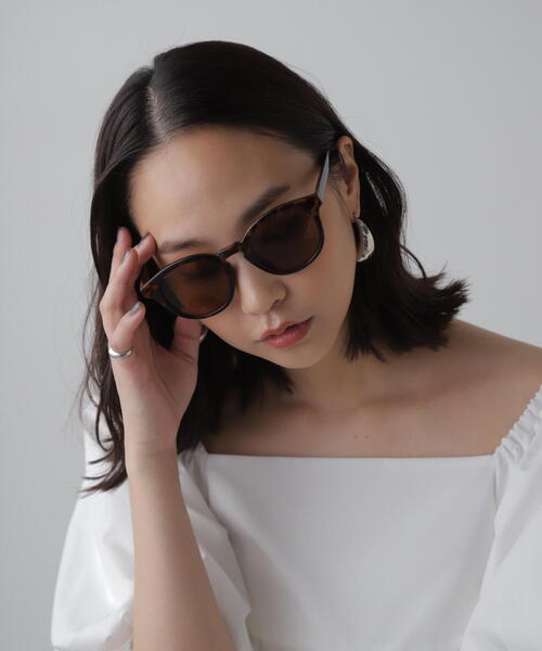 FREE'S MART（フリーズマート）の「◆オーセンティックサングラス（サングラス・レディース・ブラック/ブラウン・ﾌﾘ-）」の4枚目の写真