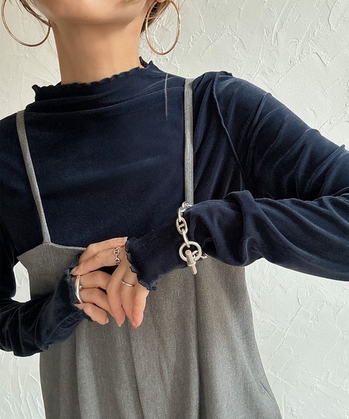 junoah(ジュノア)の「シアーベロアメロウトップス(Tシャツ/カットソー・レディース・ブルー/ダークグレー/アイボリー/ブラウン/グリーン・MEDIUM/LARGE/X-LARGE)」の13枚目の写真