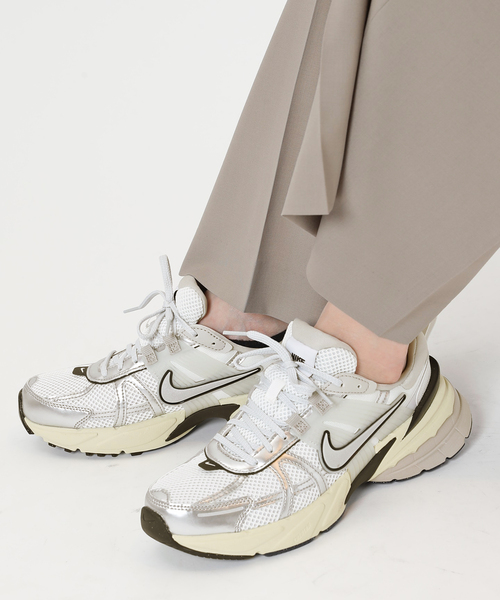 【新品】Nike シルバー スニーカー/26cm NIKE/ ナイキ】V2K Run(Silver)（スニーカー）｜NIKE（ナイキ
