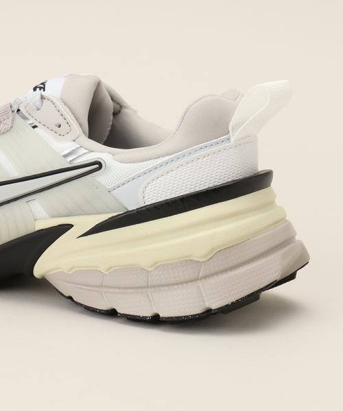 ナイキ NIKE V2K RUN シルバー　25cm Nike V2K Run 