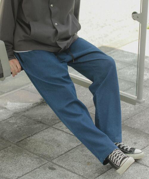 ITEMS URBANRESEARCH（アイテムズ アーバンリサーチ）の「ハイストレッチ リラックスパンツ（その他パンツ・メンズ・ブラック/カーキ/インディゴブルー/ベージュ・MEDIUM/SMALL/LARGE）」の4枚目の写真