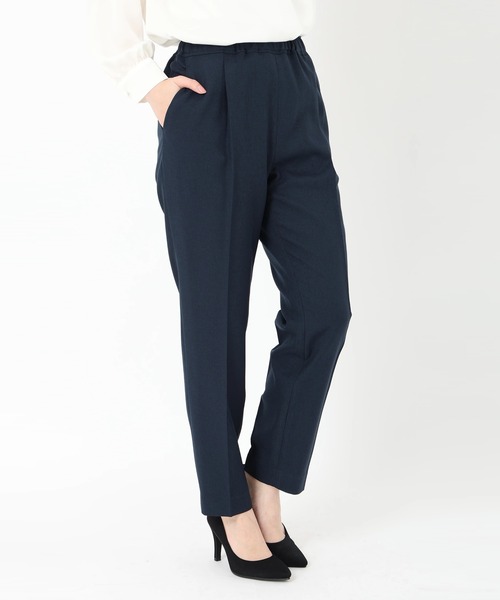 STRAWBERRY-FIELDS(ストロベリーフィールズ)の「タックテーパードイージーパンツ(スラックス・レディース・グレー系その他/ブラック/キャメル/ベージュ/ネイビー/グレー・2/1)」の5枚目の写真