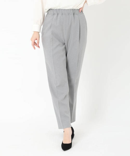 STRAWBERRY-FIELDS(ストロベリーフィールズ)の「タックテーパードイージーパンツ(スラックス・レディース・グレー系その他/ブラック/キャメル/ベージュ/ネイビー/グレー・2/1)」の3枚目の写真