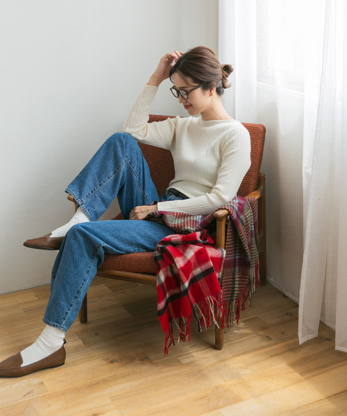 URBAN RESEARCH DOORS（アーバンリサーチドアーズ）の「『UR GREEN』ボートネックワイドリブニット（ニット/セーター・レディース・オレンジ系その他/アイボリー/ブラック・MEDIUM）」の12枚目の写真