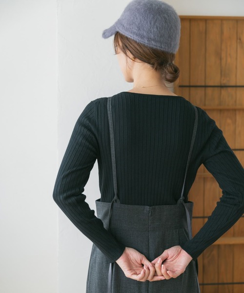 URBAN RESEARCH DOORS（アーバンリサーチドアーズ）の「『UR GREEN』ボートネックワイドリブニット（ニット/セーター・レディース・オレンジ系その他/アイボリー/ブラック・MEDIUM）」の4枚目の写真