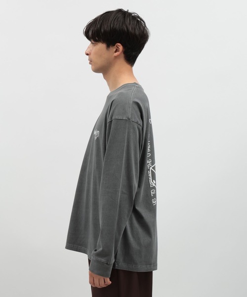 LAKOLE(ラコレ)の「ピグメントバックプリント長袖Tシャツ / 141048(Tシャツ/カットソー・メンズ・ブルー/イエロー/チャコール・MEDIUM/LARGE)」の11枚目の写真