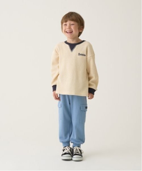 b・ROOM(ビールーム)の「【ふわふワッフル】バイカラートップス(Tシャツ/カットソー・キッズ・ライトカーキ/アイボリー/ブルーグレー/トップグレー・100cm/110cm/120cm/130cm/140cm/150cm)」の12枚目の写真