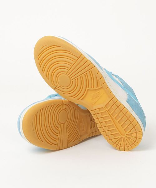 NIKE DUNK LOW SE HQ1519-031