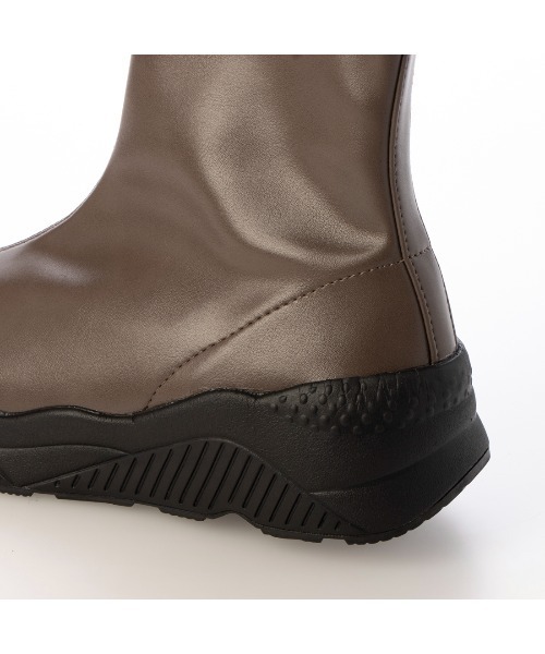 noyau(ノヤウ)の「軽量スニーカーショートブーツ(ブーツ・レディース・ブラック/グレー/カーキ/ブラック系その他6・LL/S/M/L)」の9枚目の写真