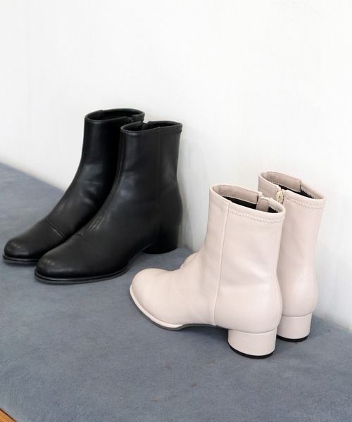 byあしながおじさん（バイアシナガオジサン）の「晴雨兼用｜プレーンショートブーツ　8990003（ブーツ・レディース・ブラック/ブラック系その他/アイボリー・24.5cm/24cm/23.5cm/23cm/22.5cm）」の7枚目の写真