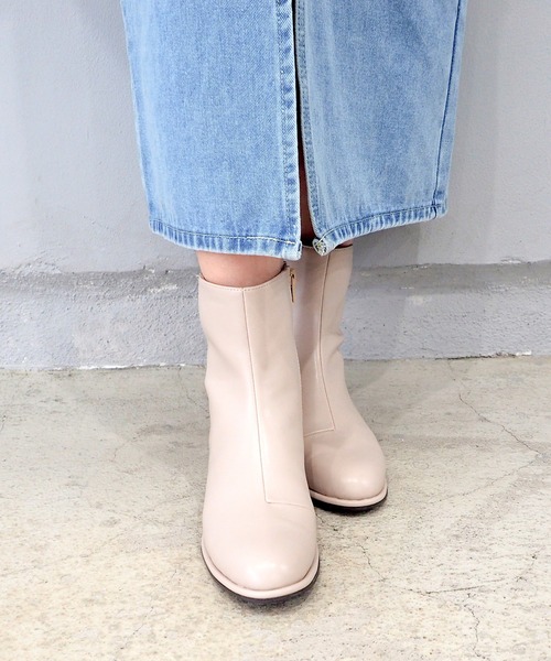 byあしながおじさん（バイアシナガオジサン）の「晴雨兼用｜プレーンショートブーツ　8990003（ブーツ・レディース・ブラック/ブラック系その他/アイボリー・24.5cm/24cm/23.5cm/23cm/22.5cm）」の6枚目の写真