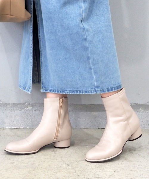 byあしながおじさん（バイアシナガオジサン）の「晴雨兼用｜プレーンショートブーツ　8990003（ブーツ・レディース・ブラック/ブラック系その他/アイボリー・24.5cm/24cm/23.5cm/23cm/22.5cm）」の8枚目の写真