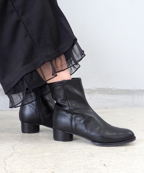 byあしながおじさん（バイアシナガオジサン）の「晴雨兼用｜プレーンショートブーツ　8990003（ブーツ・レディース・ブラック/ブラック系その他/アイボリー・24.5cm/24cm/23.5cm/23cm/22.5cm）」の9枚目の写真