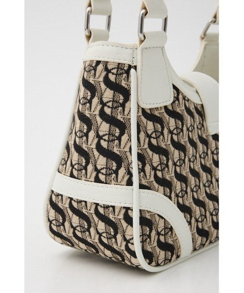 SLY（スライ）の「MONOGRAM JQ BELTED BAG モノグラム ジャガード ベルテッド バッグ（ショルダーバッグ・レディース・ブラック/ホワイト・FREE）」の9枚目の写真