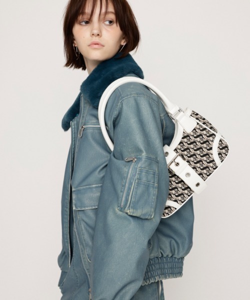 SLY（スライ）の「MONOGRAM JQ BELTED BAG モノグラム ジャガード ベルテッド バッグ（ショルダーバッグ・レディース・ブラック/ホワイト・FREE）」の13枚目の写真