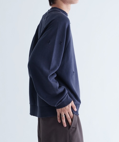 EPNK（イーピーエヌケー）の「【EPNK】Damage pigment sweat shirt / ダメージピグメントスウェット（スウェット・メンズ・ブラック/ネイビー・SMALL/MEDIUM/LARGE）」の11枚目の写真