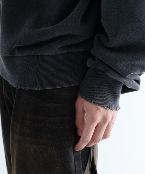 EPNK（イーピーエヌケー）の「【EPNK】Damage pigment sweat shirt / ダメージピグメントスウェット（スウェット・メンズ・ブラック/ネイビー・SMALL/MEDIUM/LARGE）」の15枚目の写真