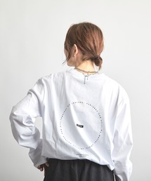 B'day（ビーデイ）の「ヘヴィウェイト天竺 プリント 長袖 クルーネック（Tシャツ/カットソー）」