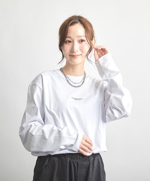 B'day(ビーデイ)の「ヘヴィウェイト天竺 プリント 長袖 クルーネック(Tシャツ/カットソー・レディース・ブラック/サックスブルー/ホワイト・LARGE/MEDIUM)」の4枚目の写真