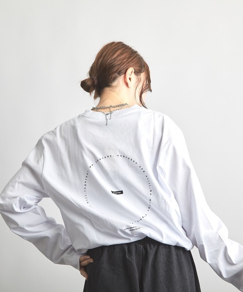 B'day(ビーデイ)の「ヘヴィウェイト天竺 プリント 長袖 クルーネック(Tシャツ/カットソー・レディース・ブラック/サックスブルー/ホワイト・LARGE/MEDIUM)」の12枚目の写真