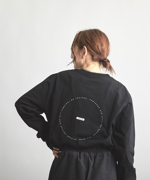 B'day(ビーデイ)の「ヘヴィウェイト天竺 プリント 長袖 クルーネック(Tシャツ/カットソー・レディース・ブラック/サックスブルー/ホワイト・LARGE/MEDIUM)」の21枚目の写真