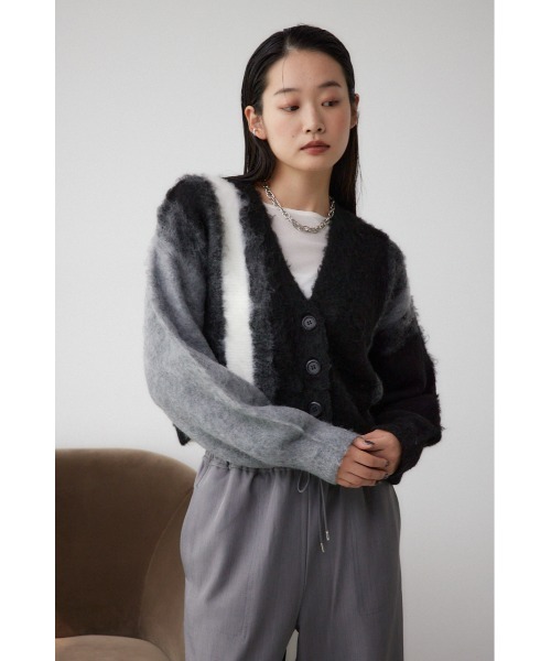 AZUL by moussy（アズールバイマウジー）の「グラデーションシャギーニットカーディガン（カーディガン/ボレロ・レディース・ブラウン系その他/グレー系その他/ブラック系その他・SMALL/MEDIUM）」の5枚目の写真