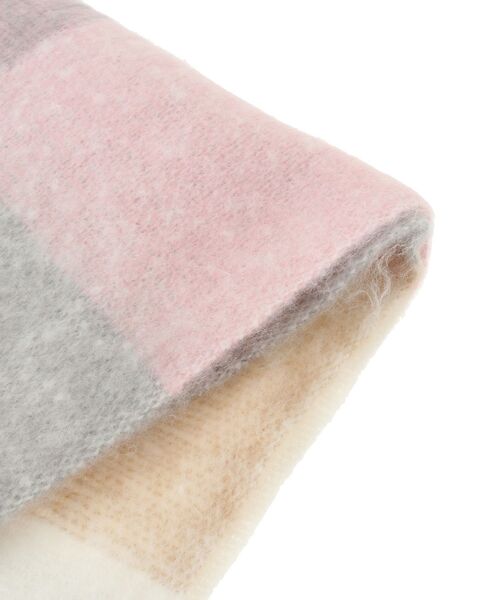 AMERICAN HOLIC(アメリカンホリック)の「シャギーチェックBIGマフラー(マフラー・レディース・グレー/ブルー/イエロー/ピンク・FREE)」の16枚目の写真