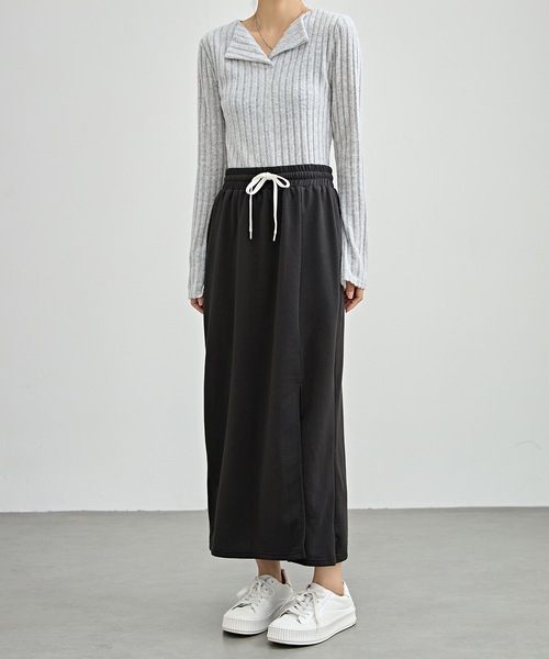Lace Ladies（レースレディース）の「ハイウエスト Iライン スリット ロング スカート（スカート・レディース・ブラック・S/M/XL）」の5枚目の写真