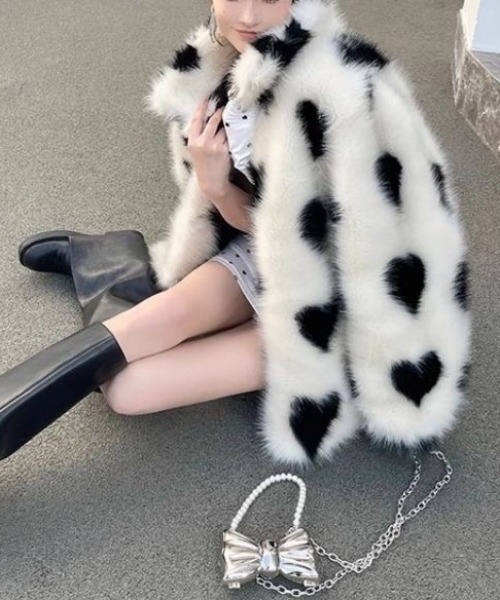 DIAVEL（ディアベル）の「ハート柄ファーコート（その他アウター