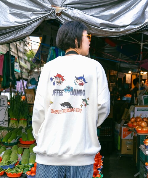 FREAK'S STORE(フリークスストア)の「COFFEE DUMBO/コーヒーダンボ UFO SWEAT/バックプリント クルーネック スウェット(スウェット・メンズ・ブラック/ホワイト・MEDIUM/LARGE/X-LARGE)」の14枚目の写真