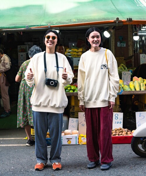 FREAK'S STORE(フリークスストア)の「COFFEE DUMBO/コーヒーダンボ UFO SWEAT/バックプリント クルーネック スウェット(スウェット・メンズ・ブラック/ホワイト・MEDIUM/LARGE/X-LARGE)」の15枚目の写真